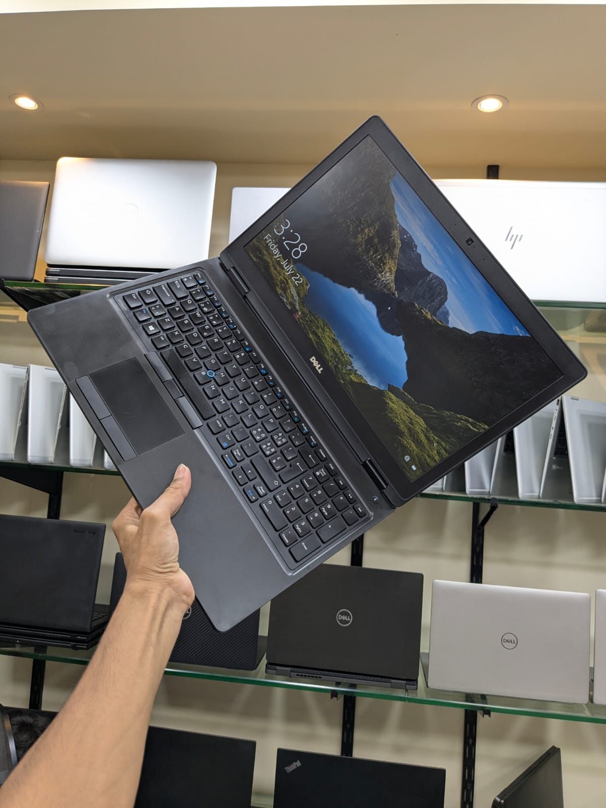 Dell Precision 3520 Quadro laptop Pakistan