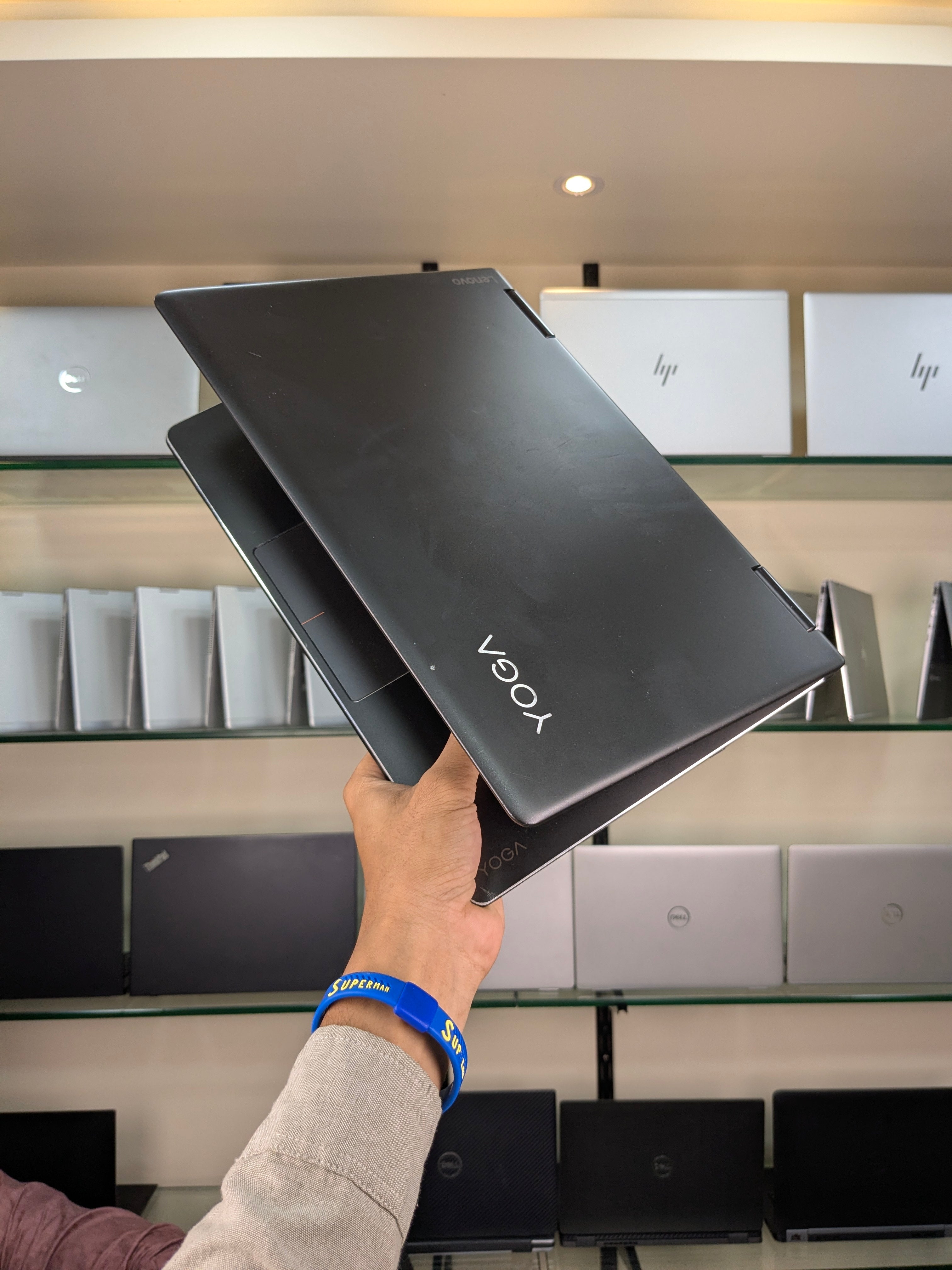 Lenovo Yoga 710 touchscreen Pakistan