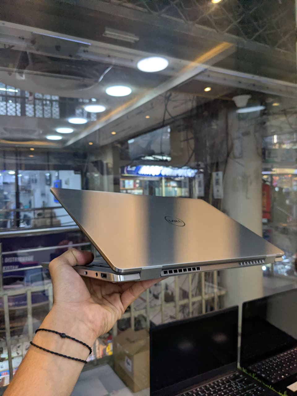 Dell Latitude 9520 | Core i7 11th Gen | 32GB RAM |256GB NVMe SSD | Premium Business Laptop | Used Pakistan