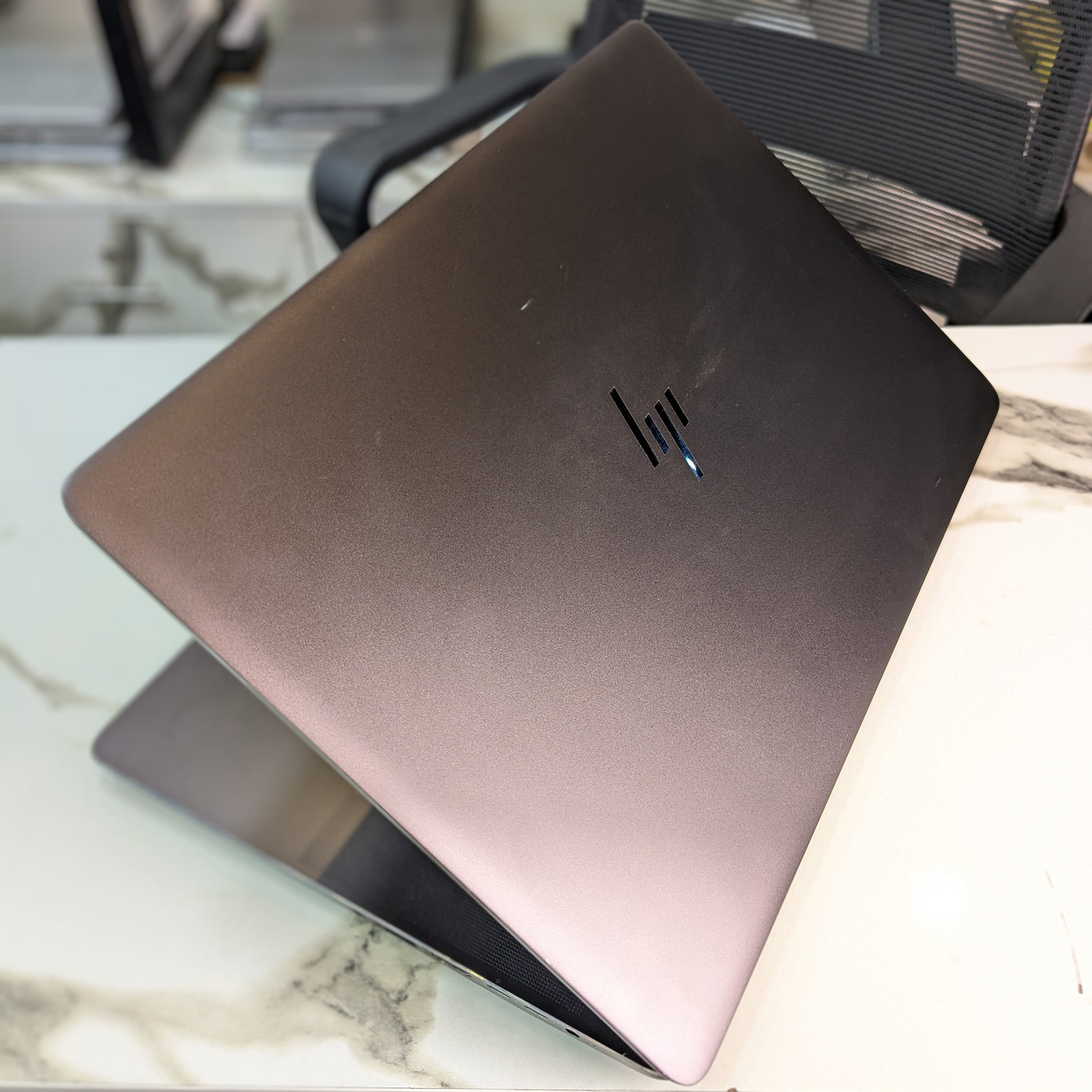 HP ZBook Studio G4 | Intel Core i7-7700HQ 7th Gen | 16GB DDR4 | 512GB NVMe SSD | 15.6" FHD IPS | NVIDIA Quadro M1200 4GB | Used Mobile Workstation Pakistan