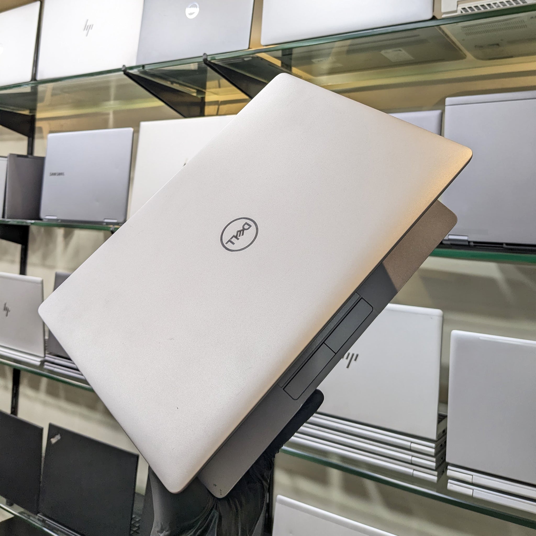 Dell Latitude 5310 | Intel Core i5-10210U 10th Gen 1.6GHz | 8GB DDR4 | 256GB NVMe SSD | 13.3" HD Anti-Glare Display | Backlit Keyboard | Wi-Fi 6 | Used Business Laptop Pakistan