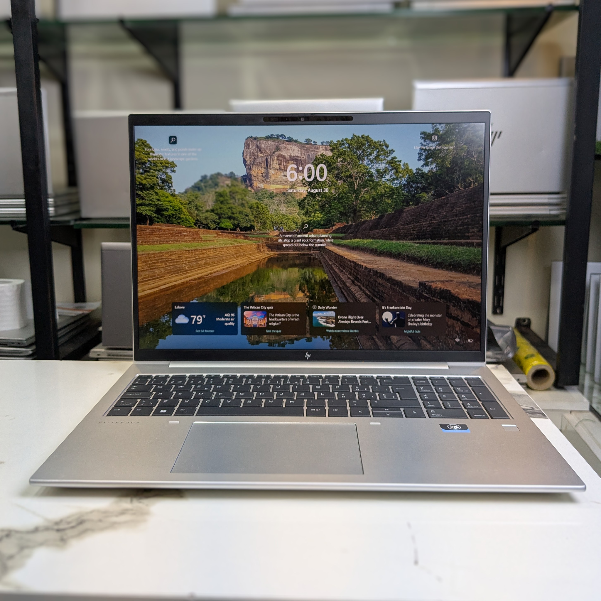HP EliteBook 860 G9 | Intel Core i5-1235U 12th Gen 10-Core | 16GB DDR5 | 512GB NVMe PCIe SSD | 16" WUXGA IPS Anti-Glare | Bang & Olufsen Audio | Wi-Fi 6 | Used Business Laptop Pakistan