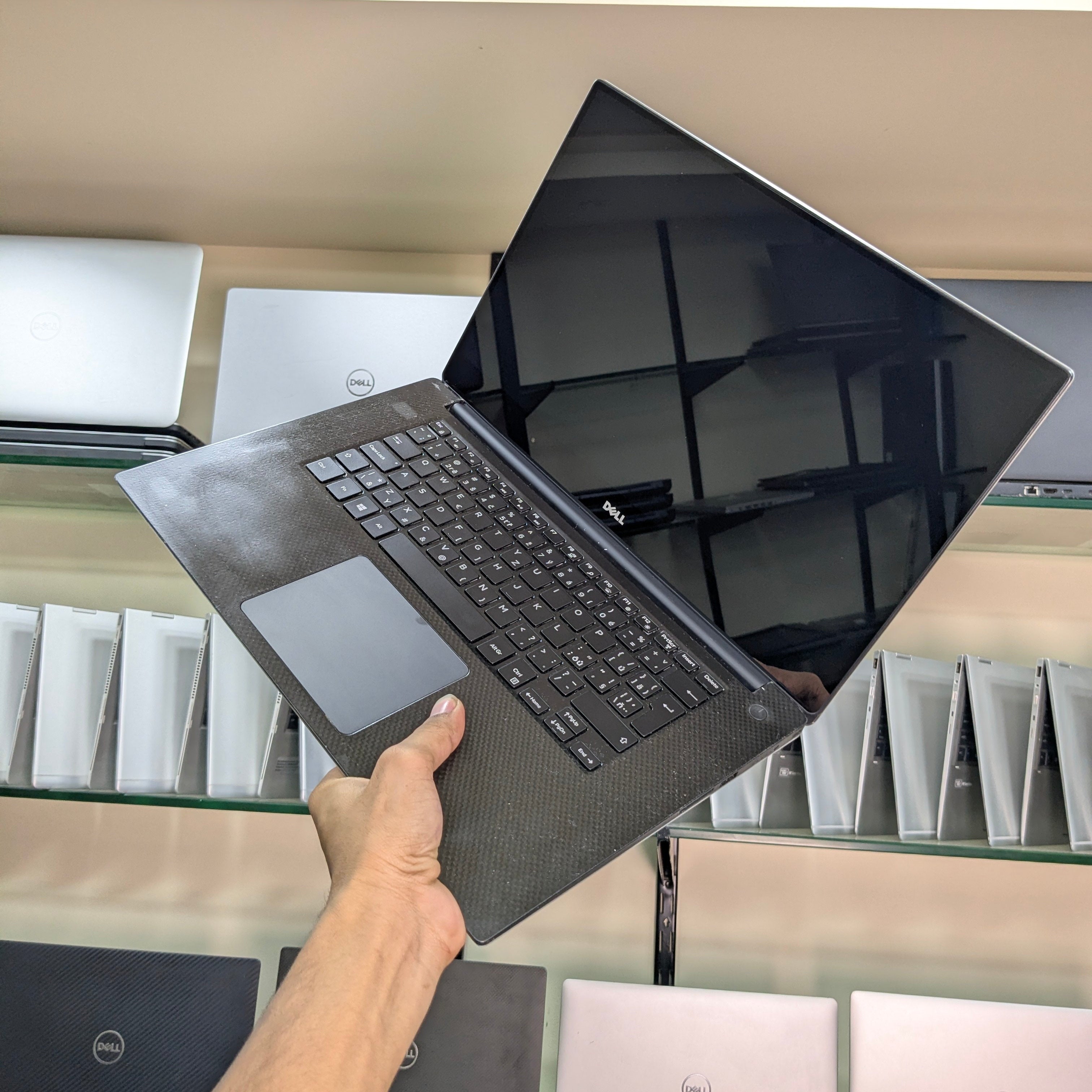 Dell Precision 5510 | Intel Core i7-6820HQ 6th Gen 2.7GHz | 16GB DDR4 | 512GB NVMe SSD | 15.6" FHD IPS Anti-Glare | NVIDIA Quadro M1000M 2GB GDDR5 | Thunderbolt 3 | Used Mobile Workstation Pakistan