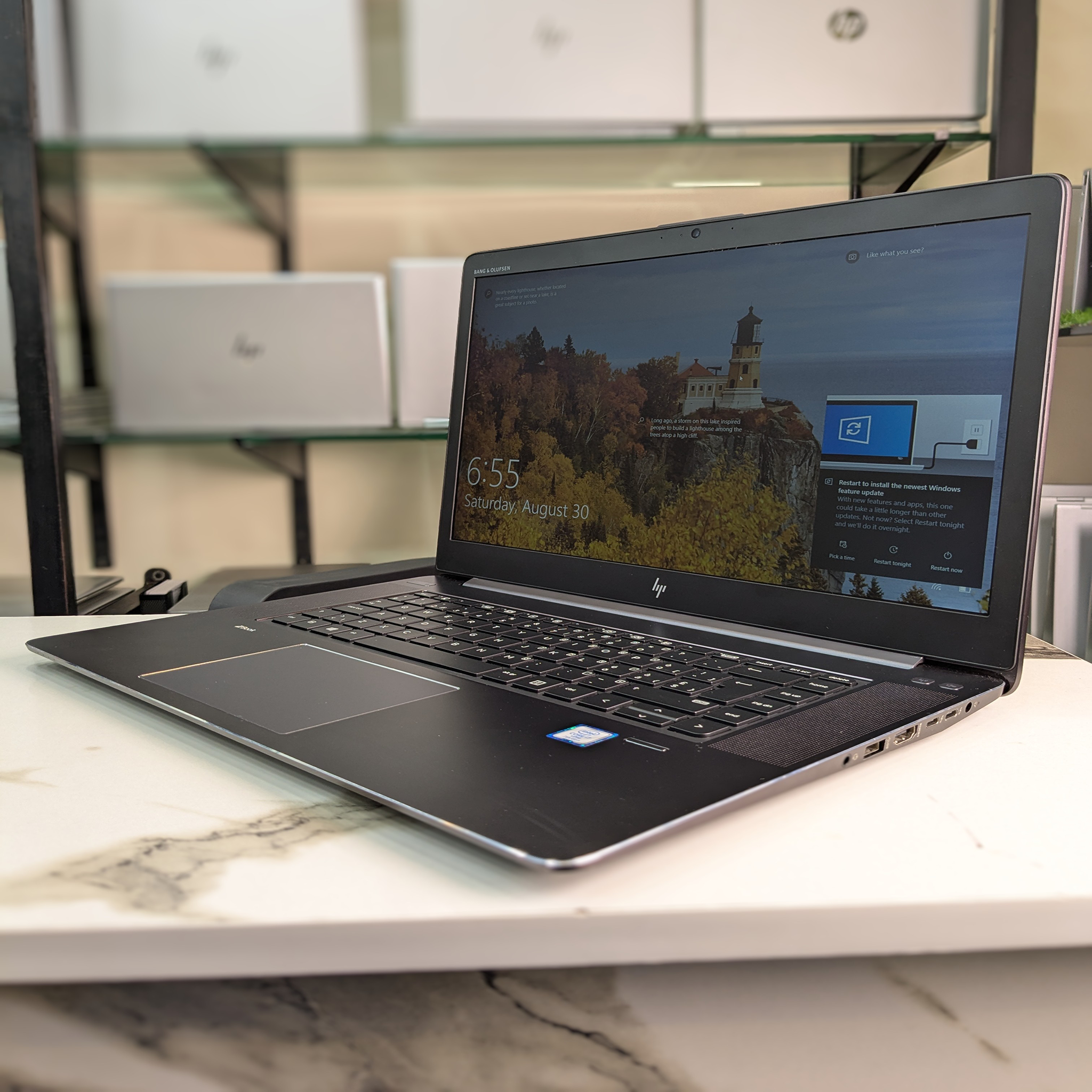HP ZBook Studio G4 | Intel Core i7-7700HQ 7th Gen | 16GB DDR4 | 512GB NVMe SSD | 15.6" FHD IPS | NVIDIA Quadro M1200 4GB | Used Mobile Workstation Pakistan